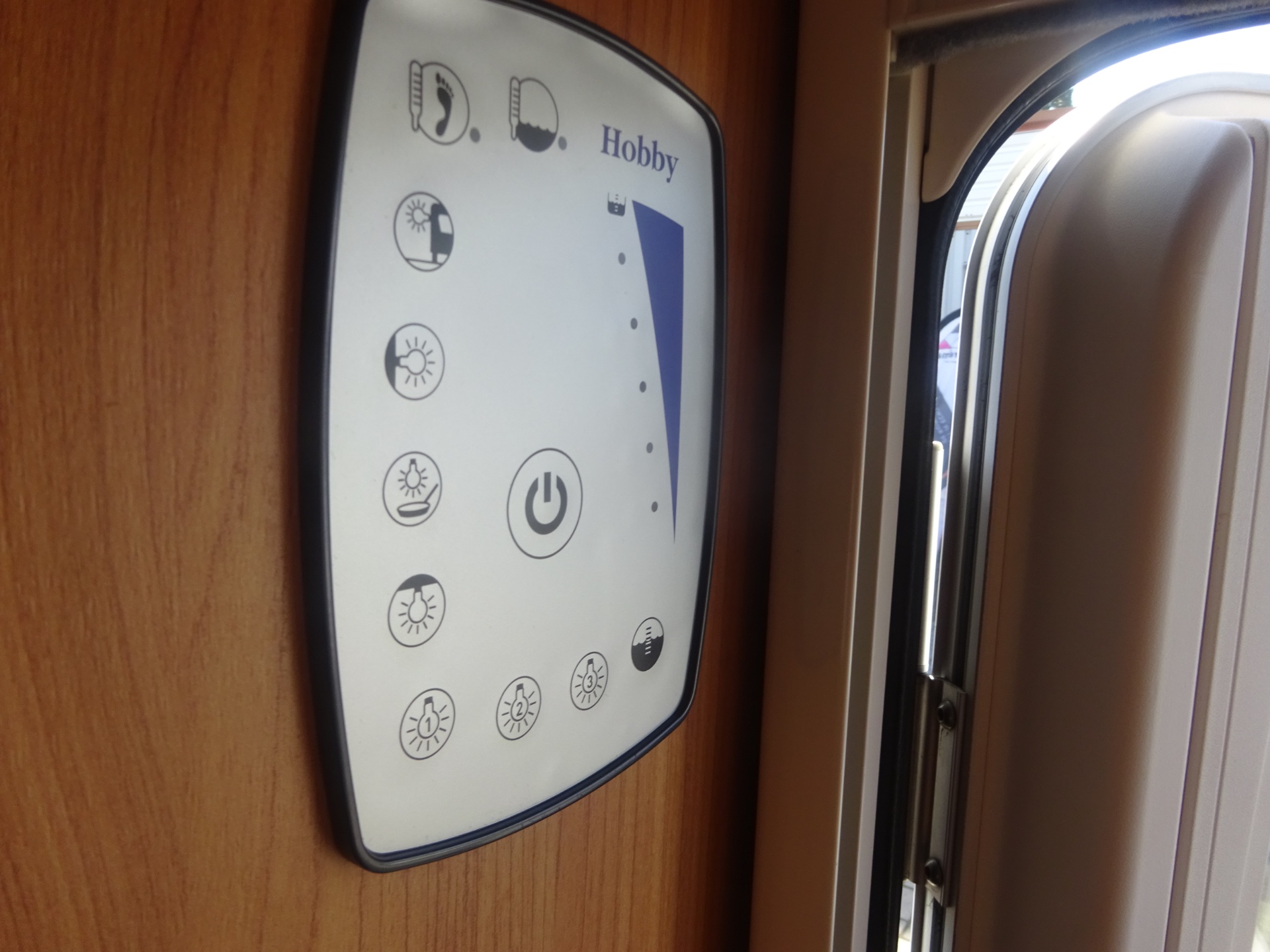 Hobby De luxe 460 LUEnkele Bedden+Rondzit+Mover