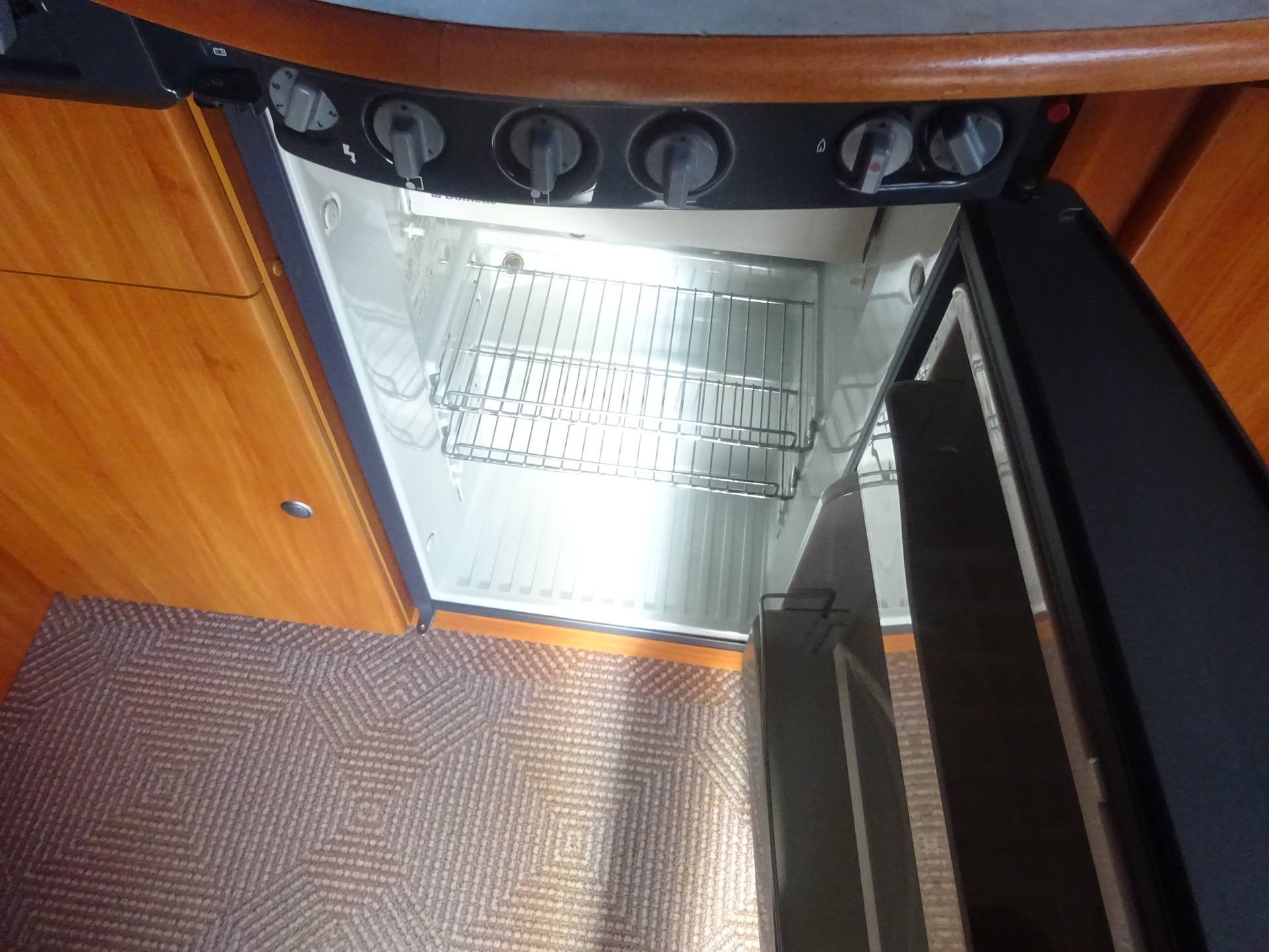 Dethleffs Beduin 510 DB Frans Bed en Rondzit  Zeer Mooie Caravan