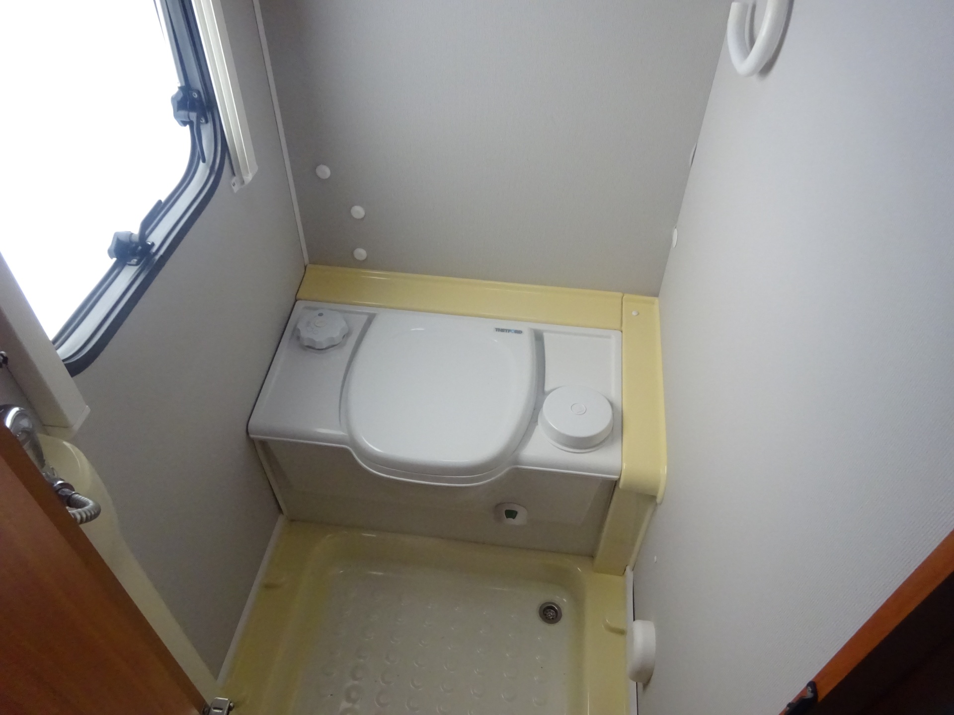 Dethleffs Beduin 510 DB Frans Bed en Rondzit  Zeer Mooie Caravan