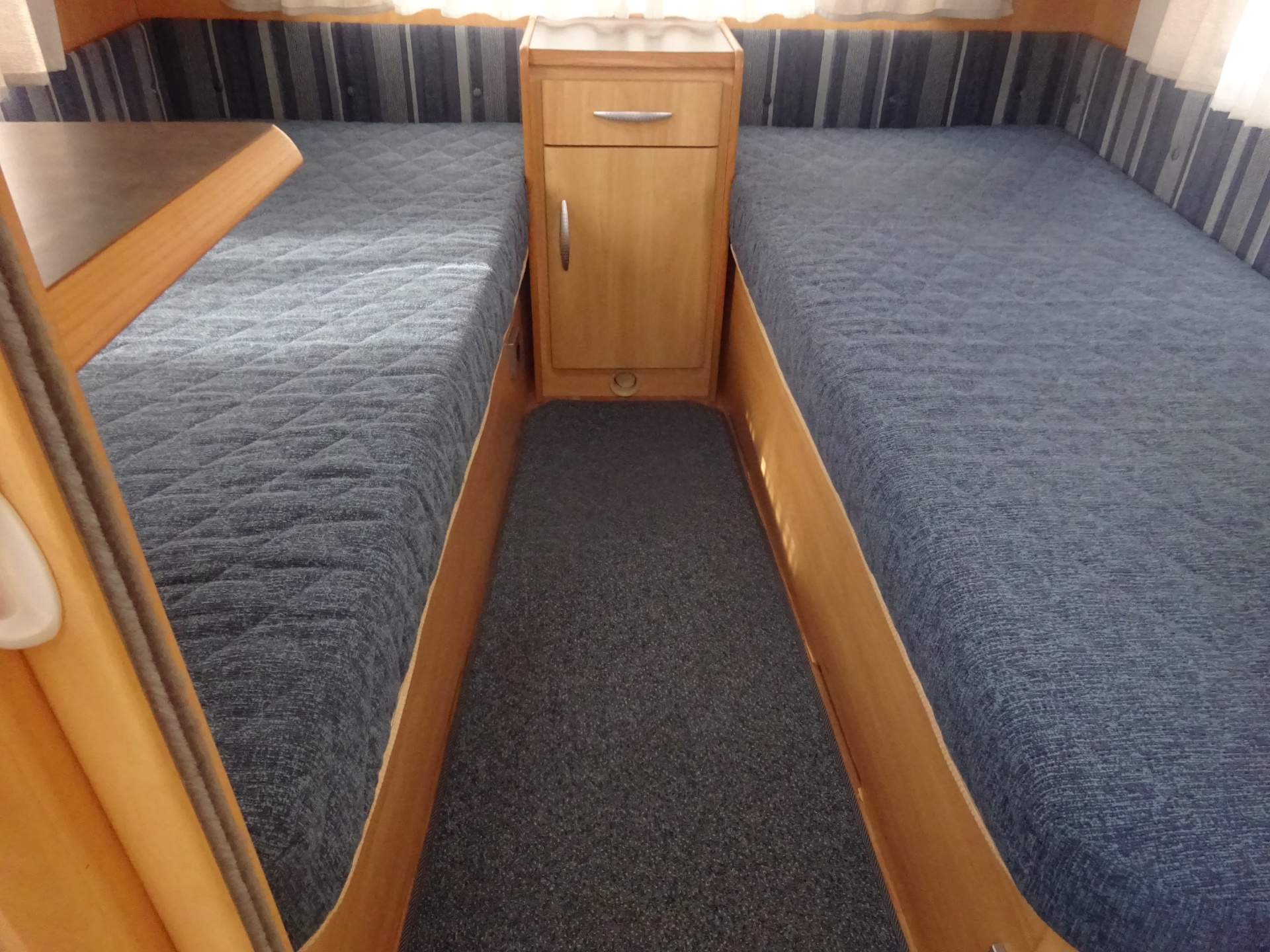 Sprite Super 490 Enkele Bedden  + Rondzit + Mover