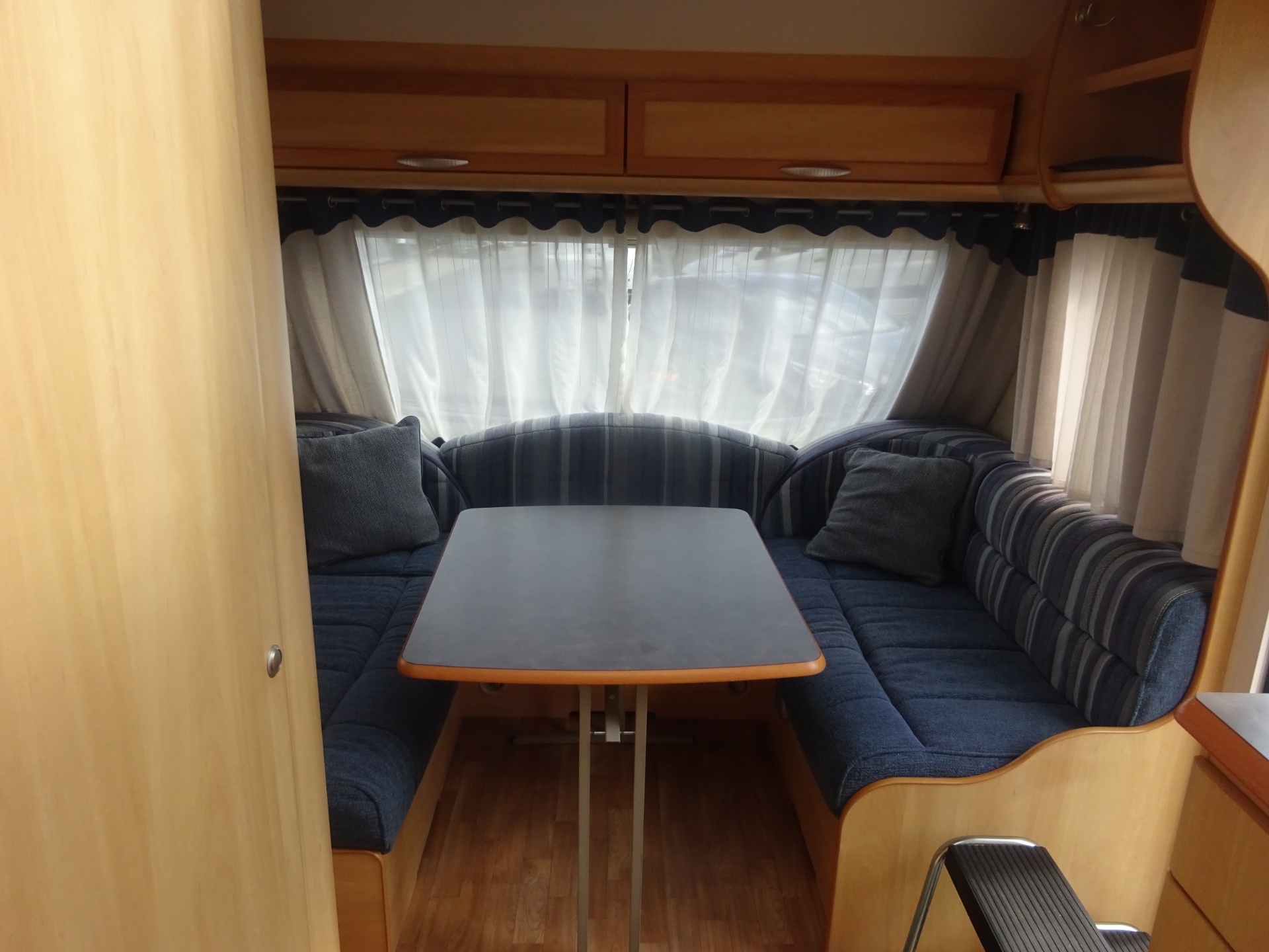 Sprite Super 490 Enkele Bedden  + Rondzit + Mover