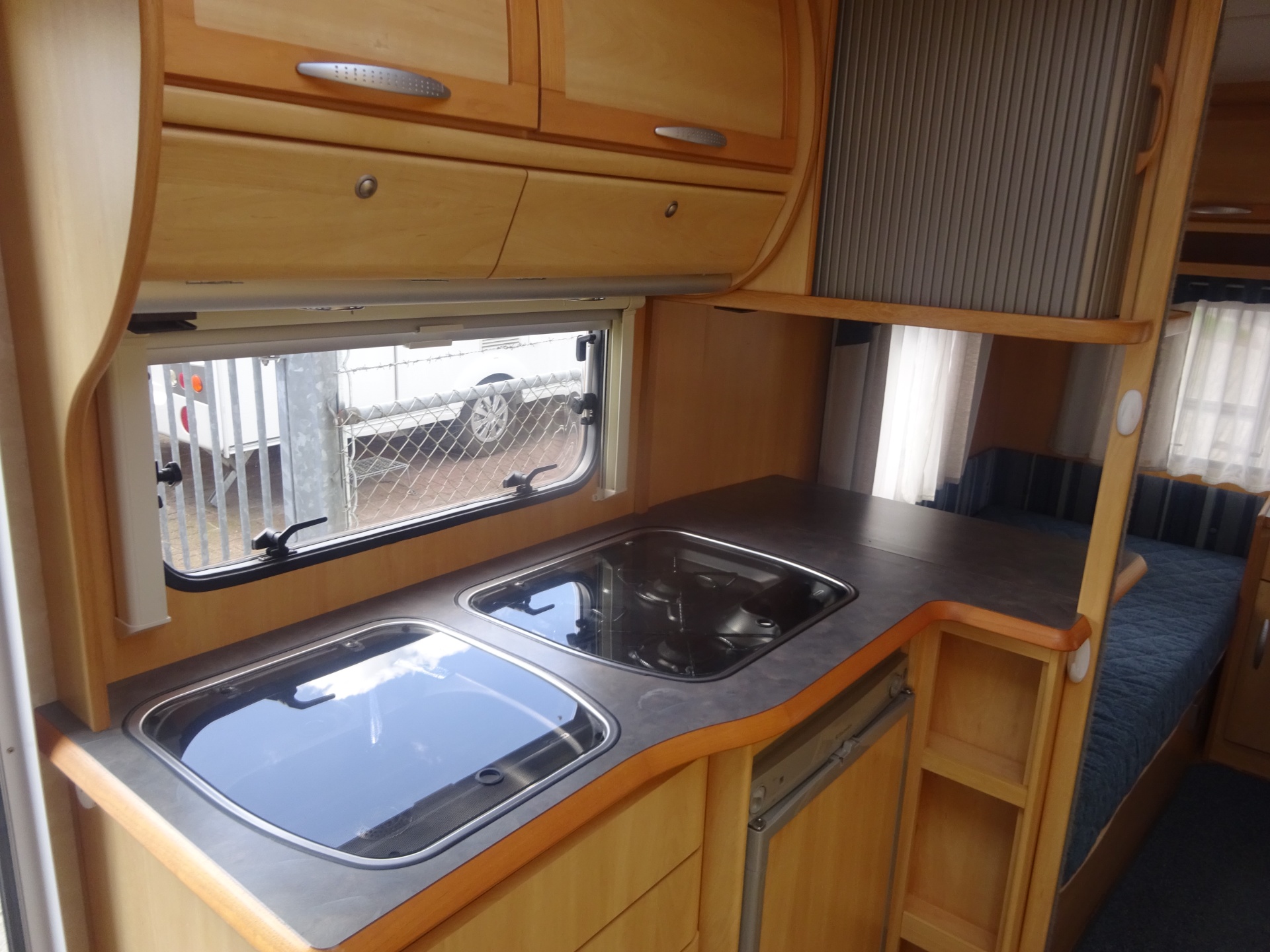 Sprite Super 490 Enkele Bedden  + Rondzit + Mover