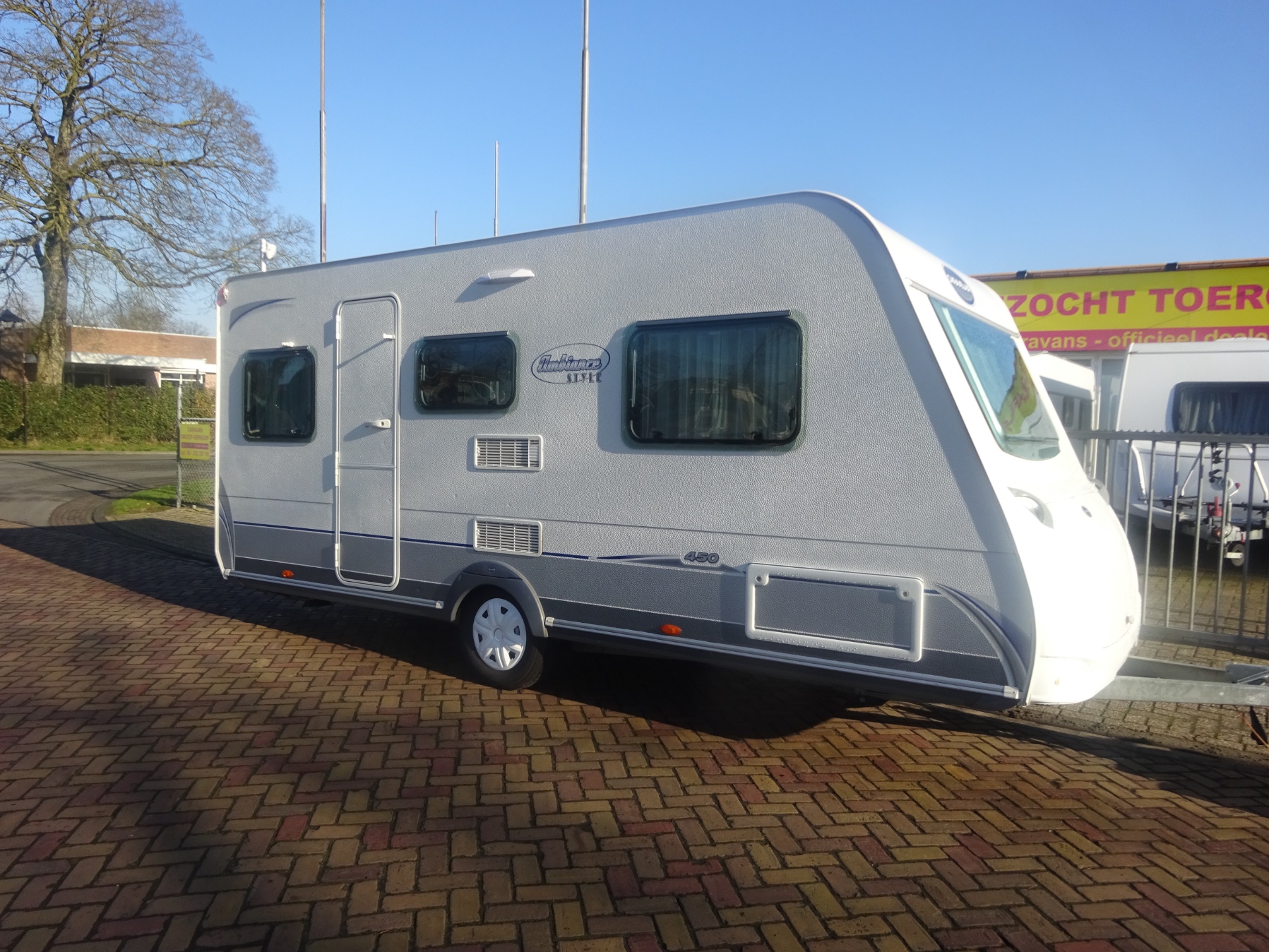Caravelair Ambiance 450 Enkele Bedden+Rondzit+Mover