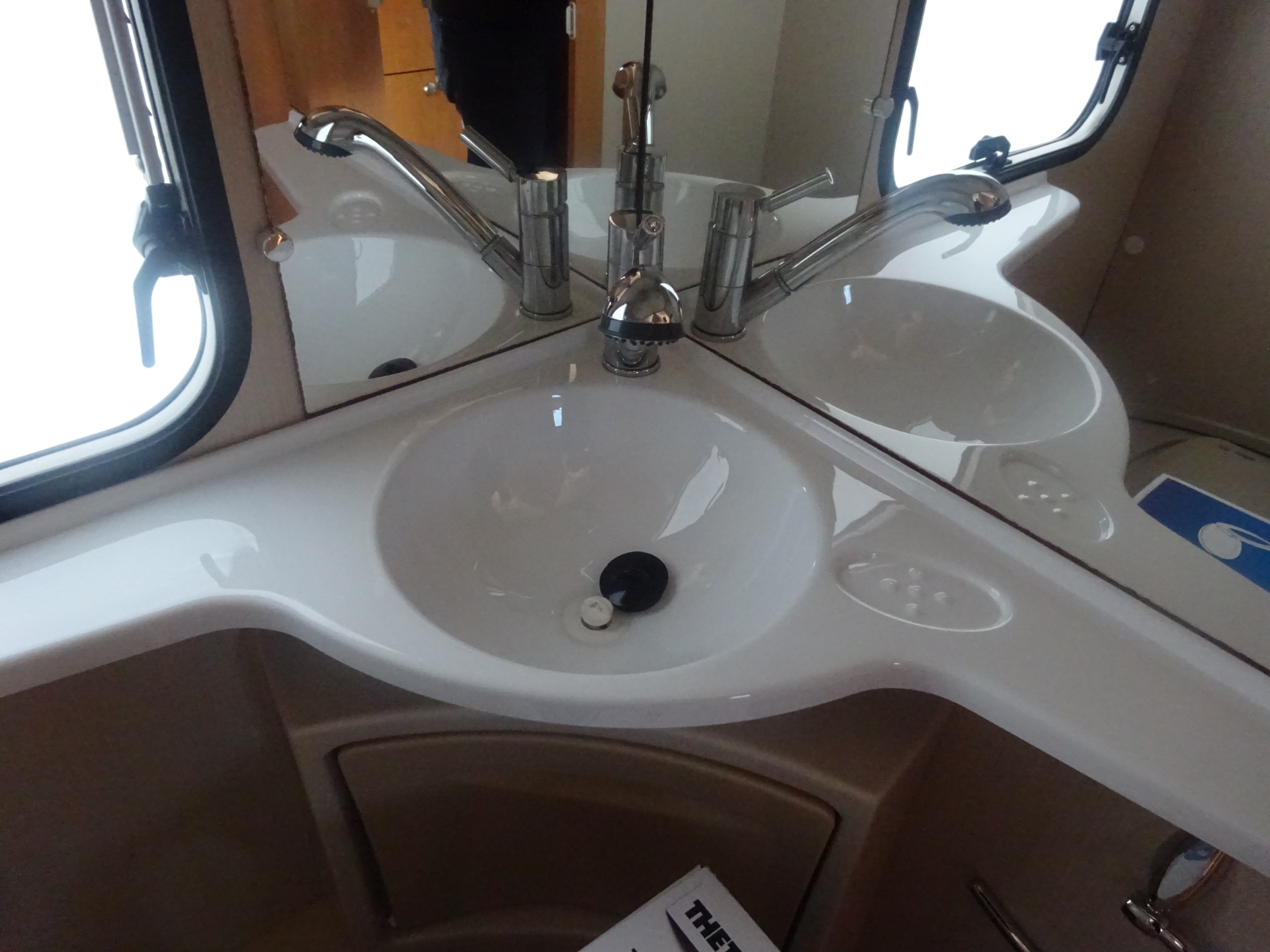 Caravelair Ambiance 450 Enkele Bedden+Rondzit+Mover