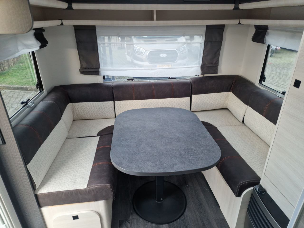 Caravelair Artica 492 enkele bedden 2023