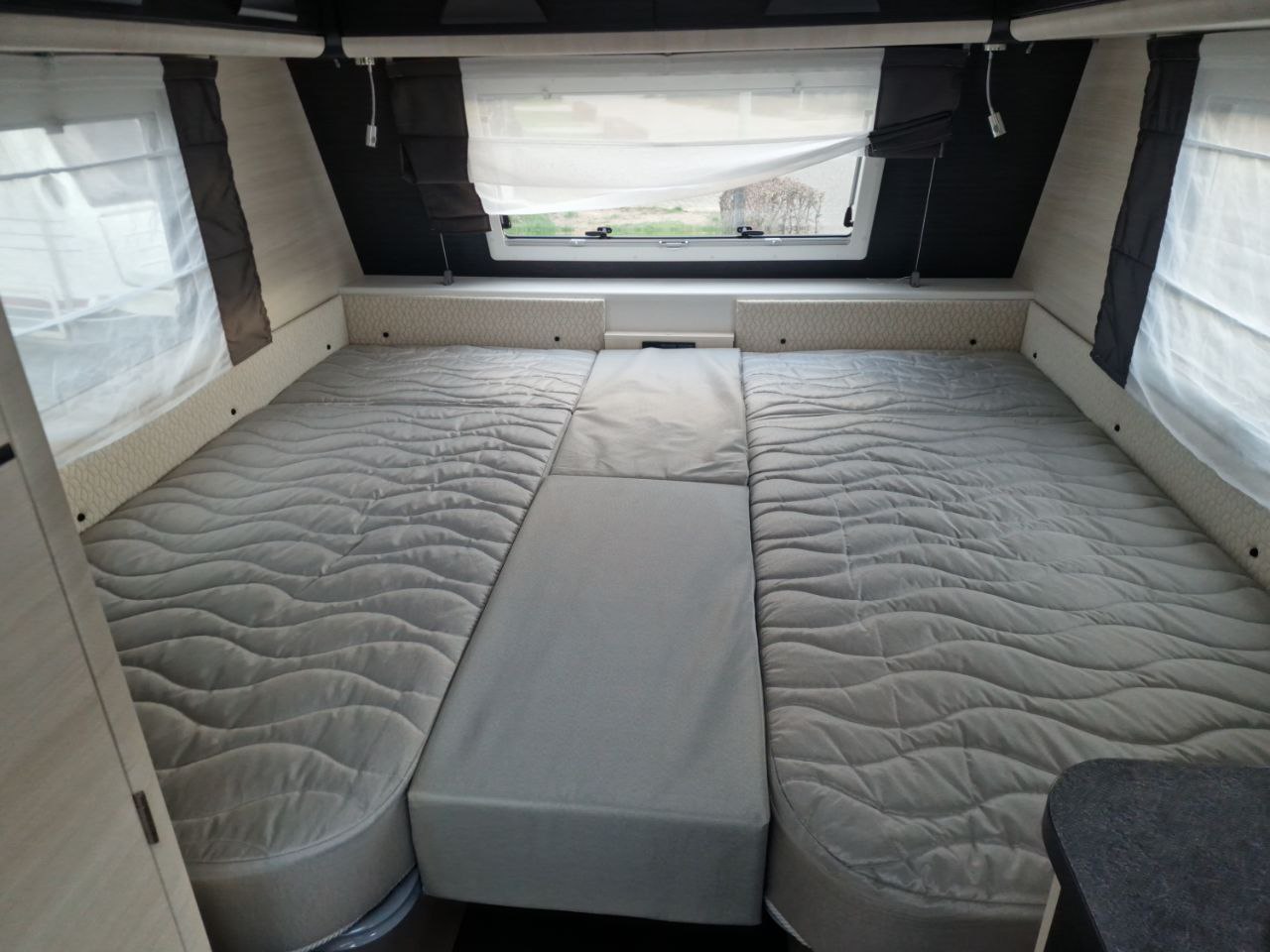 Caravelair Artica 492 enkele bedden 2023