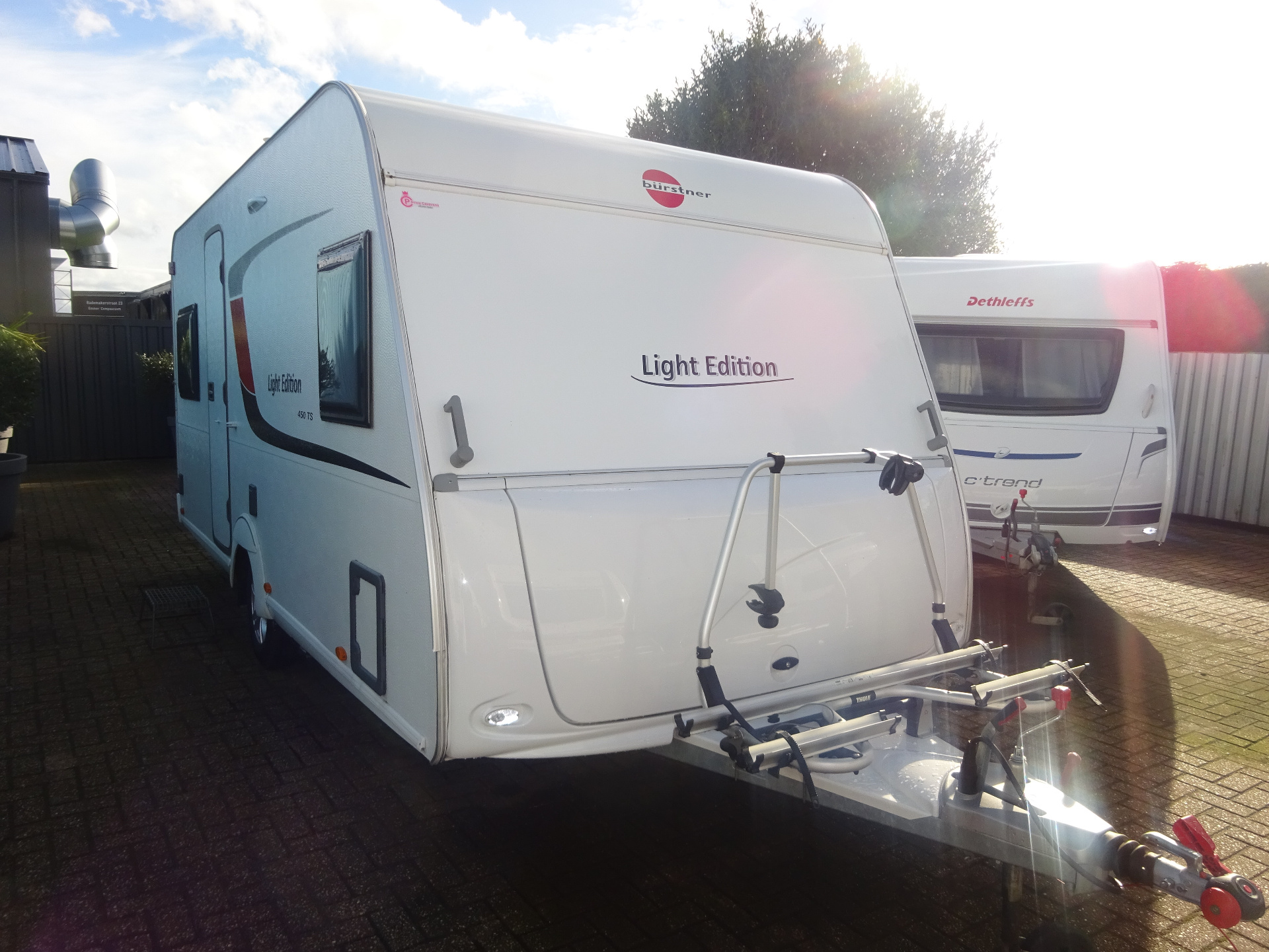 Burstner Premio Light Edition 450 TS Met Mover