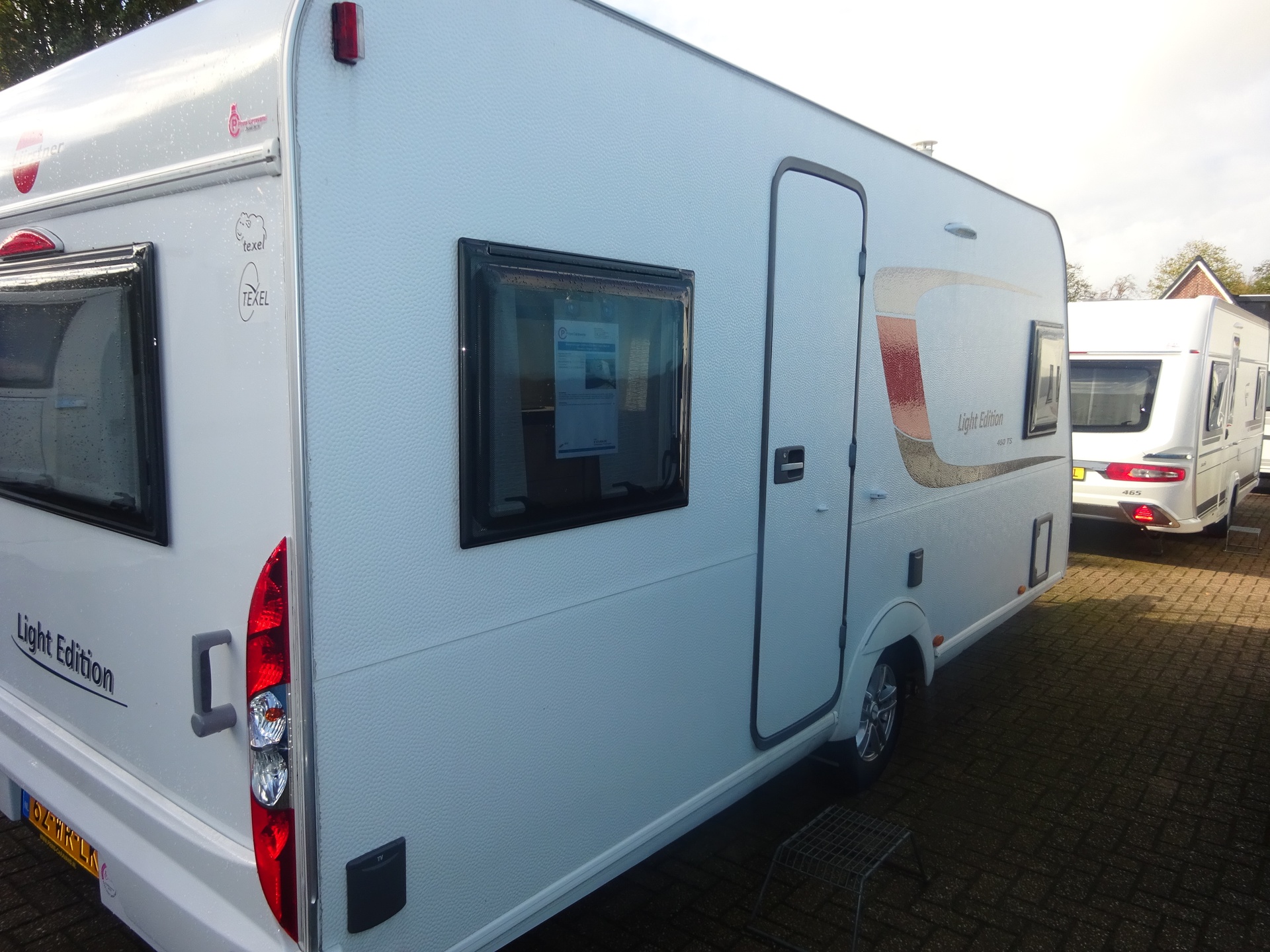 Burstner Premio Light Edition 450 TS Met Mover