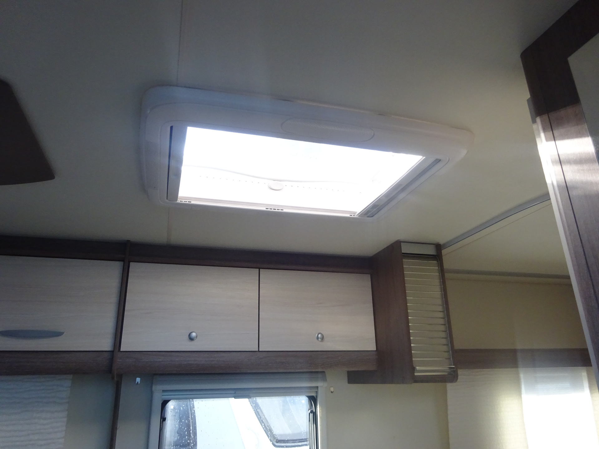 Burstner Premio Light Edition 450 TS Met Mover