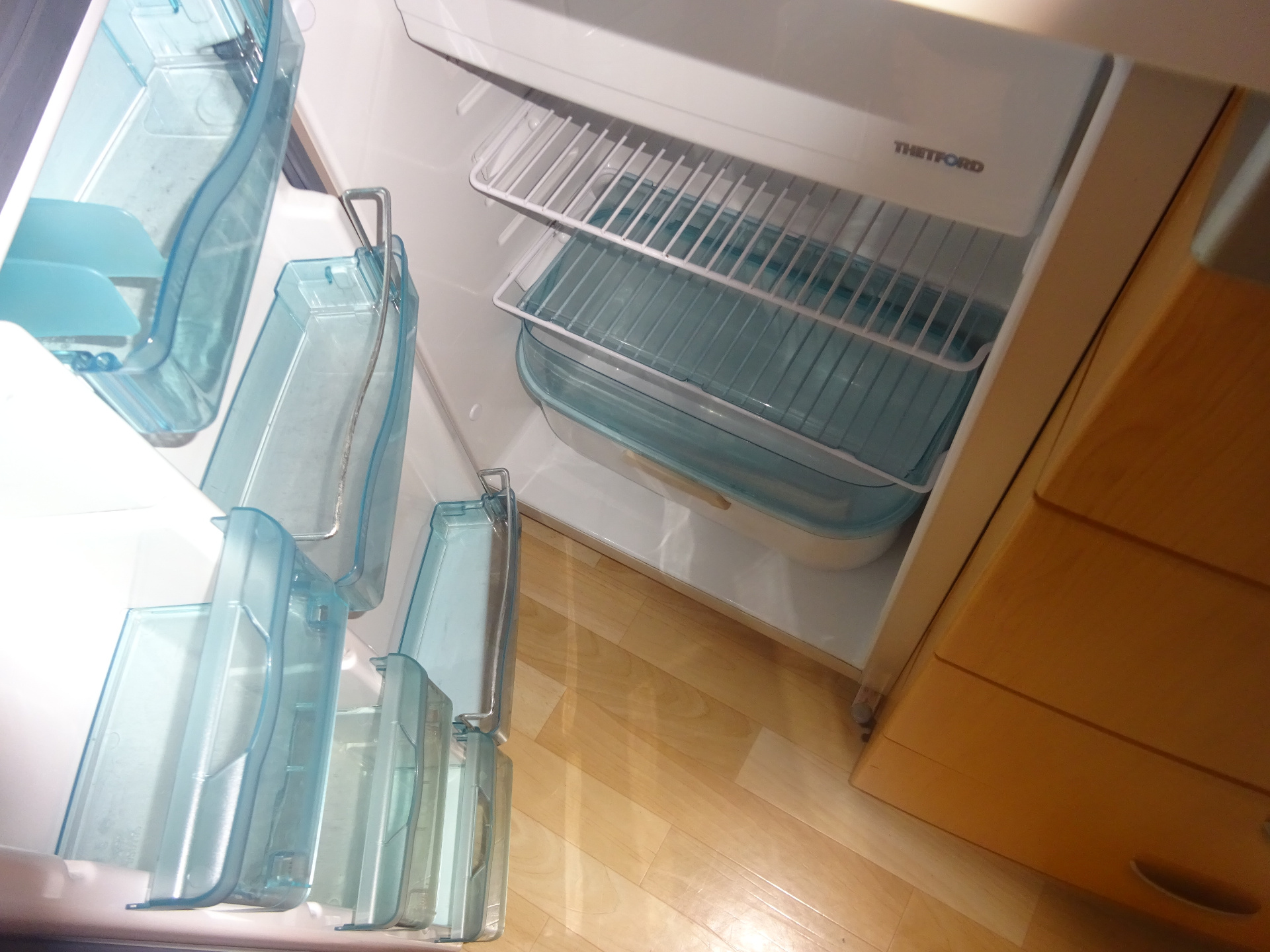 Hobby De luxe 400 SF Vast Bed + Mover