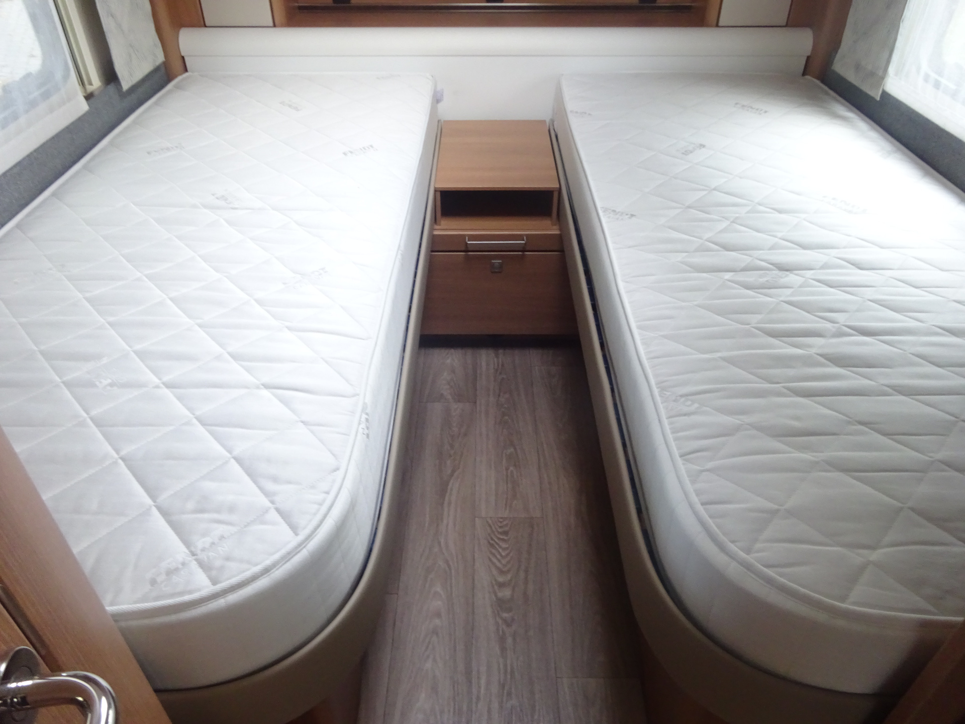 Fendt Saphir 465TG Enkele Bedden Vaste Luifel Mover