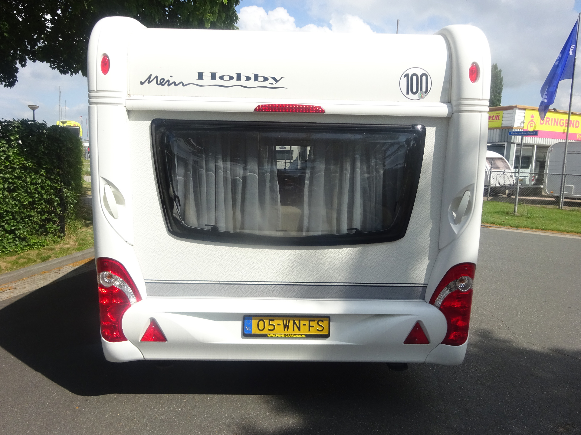 Hobby La vita 495 UL Enkele Bedden + Mover