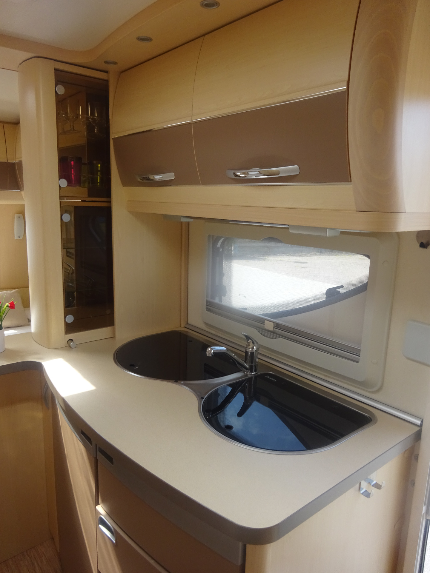 Hobby La vita 495 UL Enkele Bedden + Mover