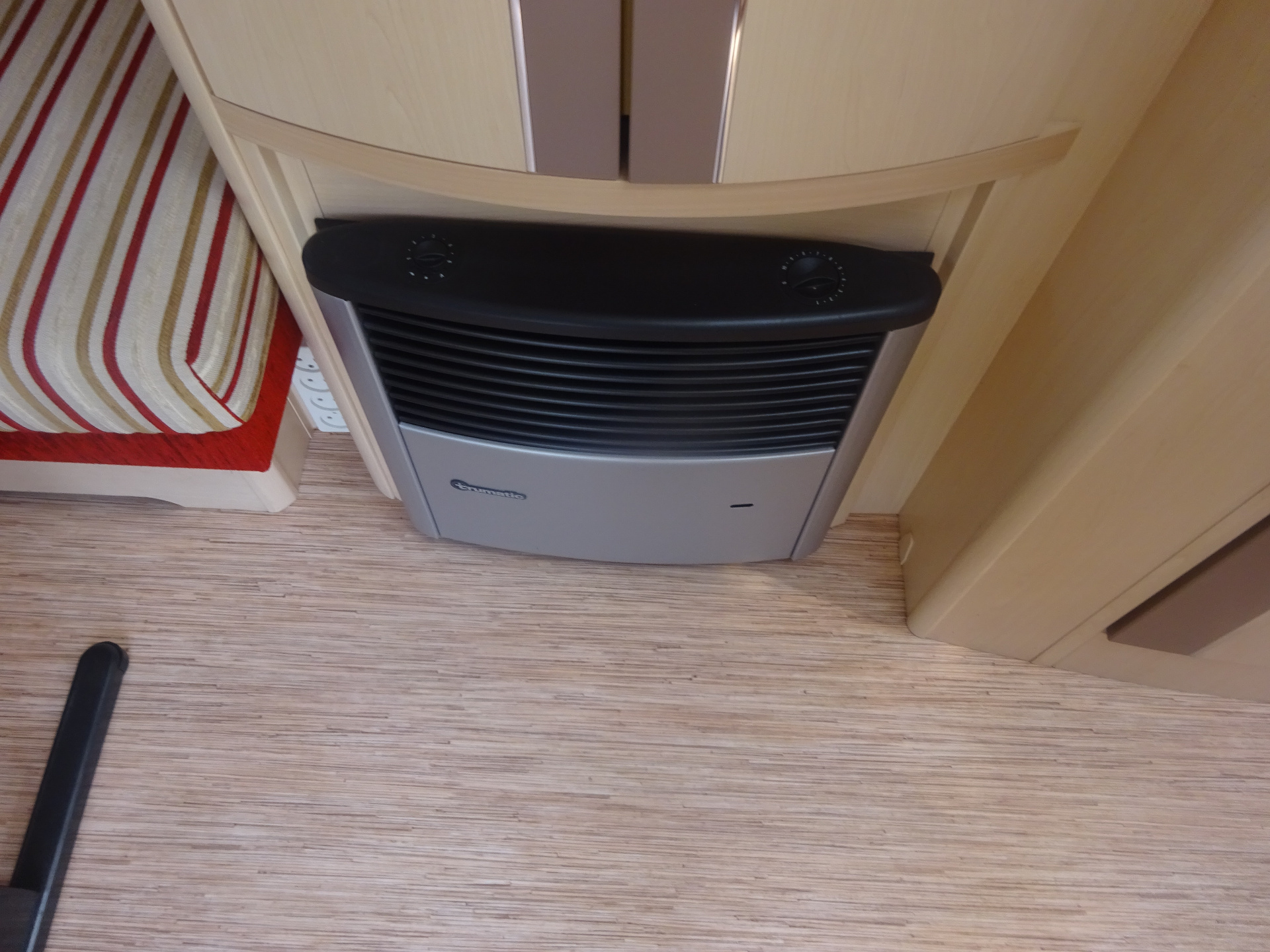 Hobby La vita 495 UL Enkele Bedden + Mover