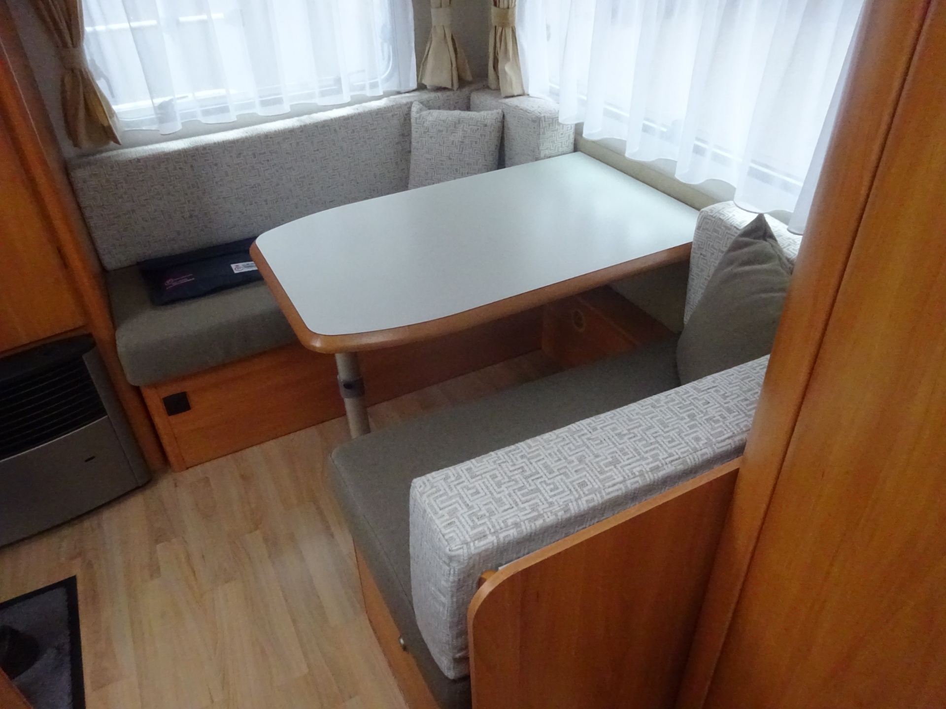 Home-car Racer 43 Met vaste Luifel en Mover