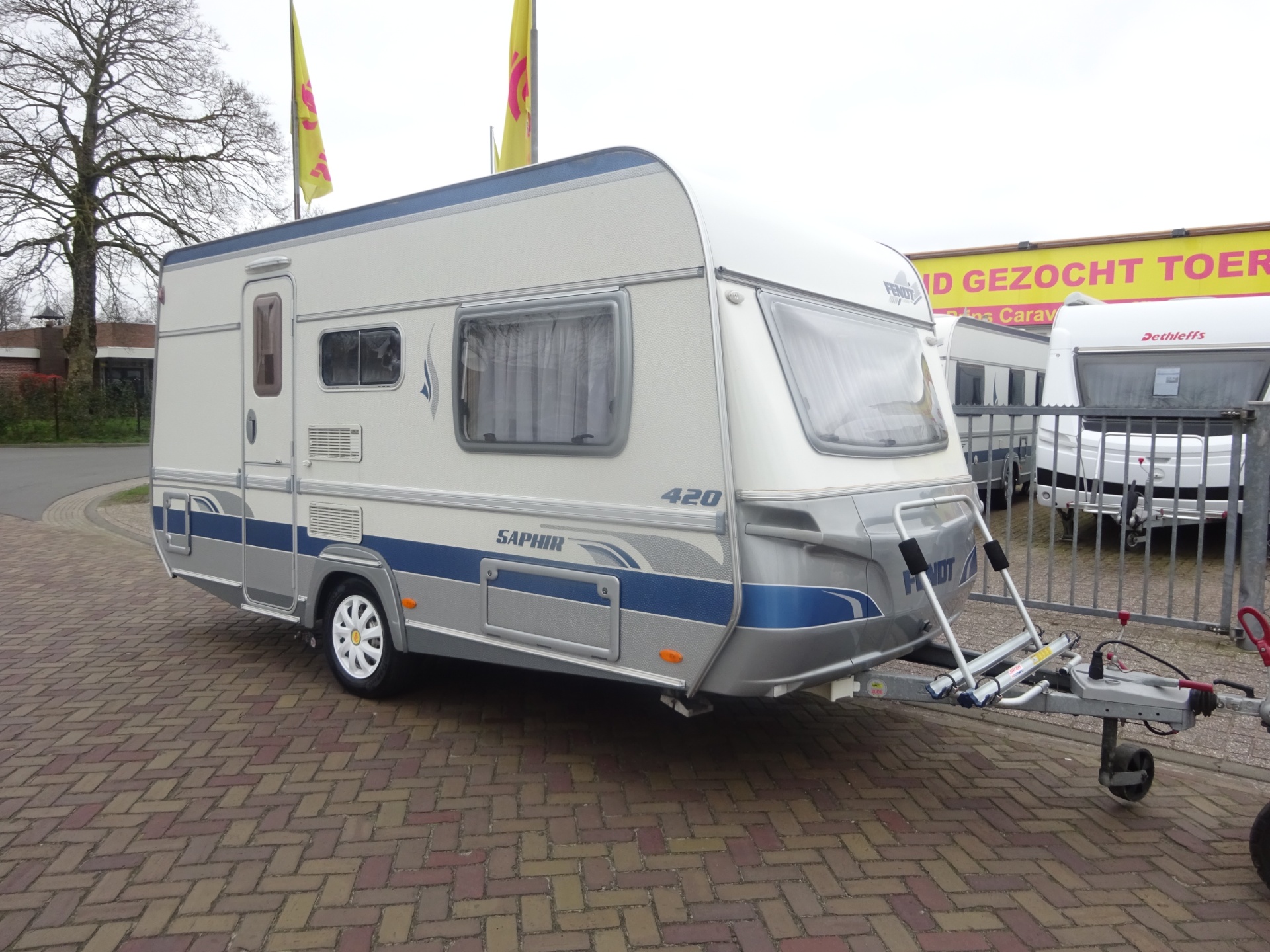 Fendt Saphir 420 Met vast Bed en Mover