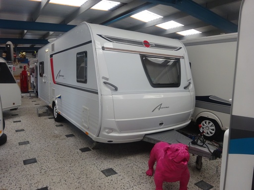 Burstner Averso 590 GERESERVEERD