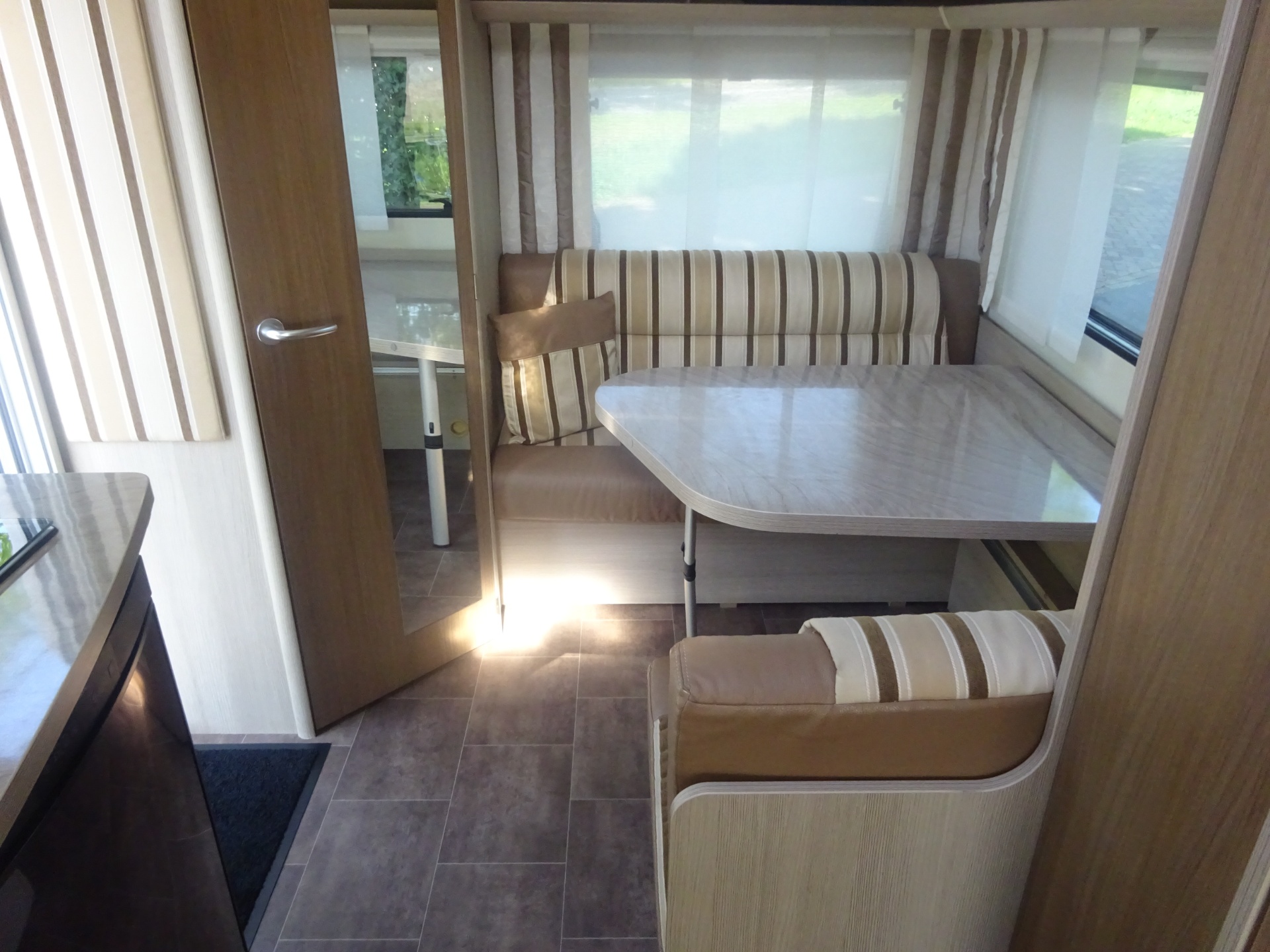 Burstner Averso 395TS met Mover