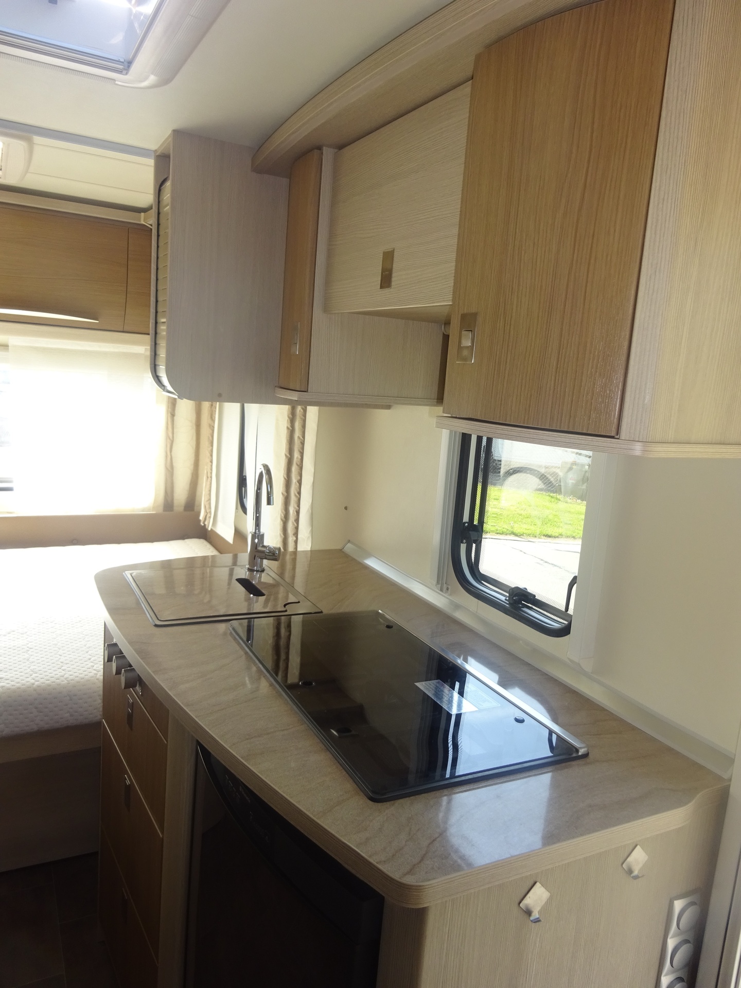 Burstner Averso 395TS met Mover