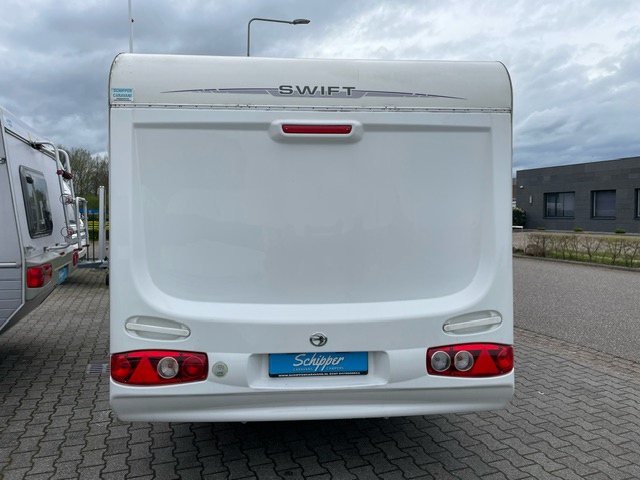 Swift Charisma 550 met mover 2006
