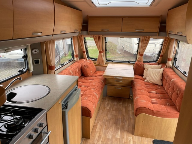 Swift Charisma 550 met mover 2006