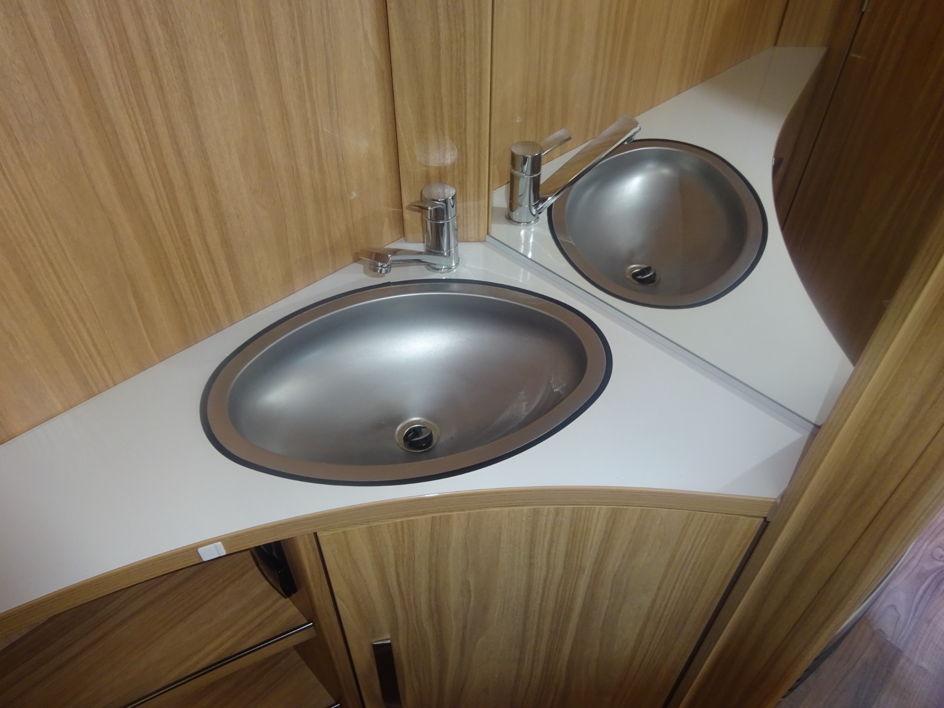 Eriba Exciting 445 UFE+Vaste Luifel+Mover